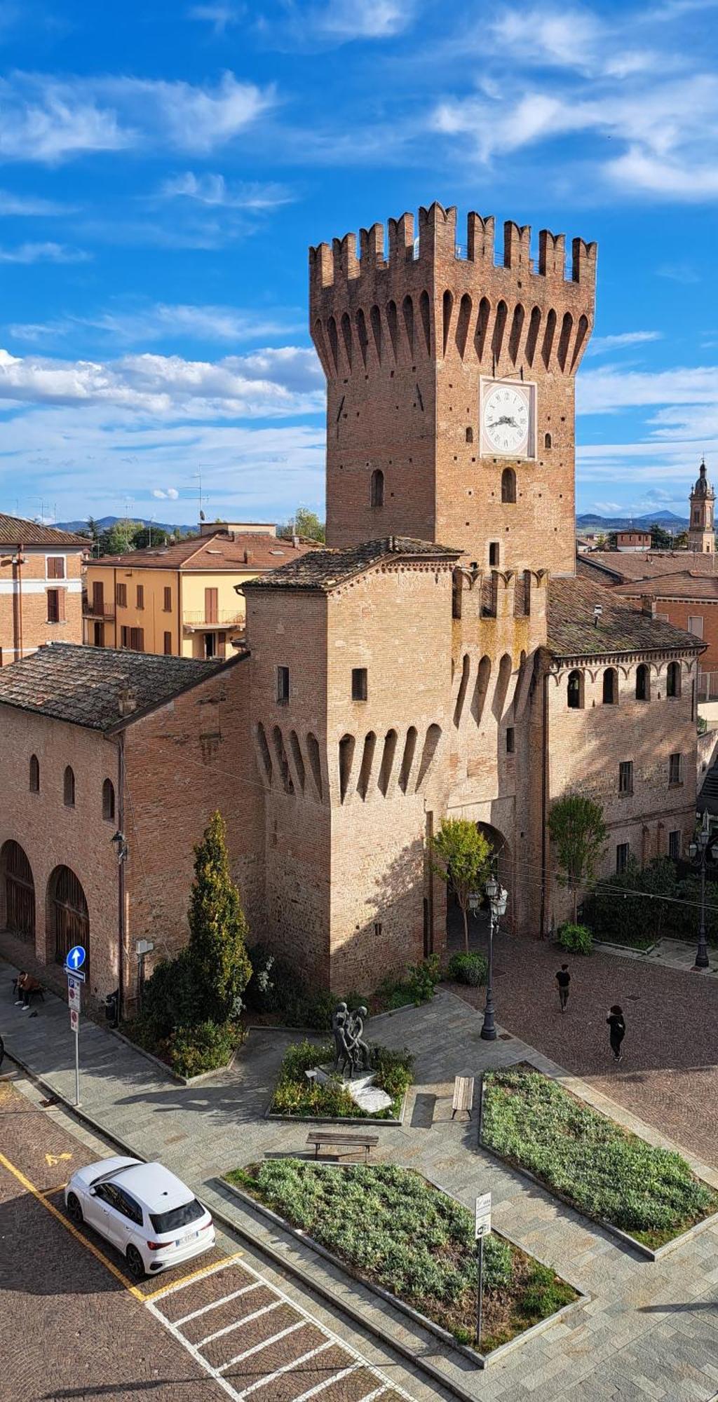 Torrione View Apartment Spilamberto Luaran gambar