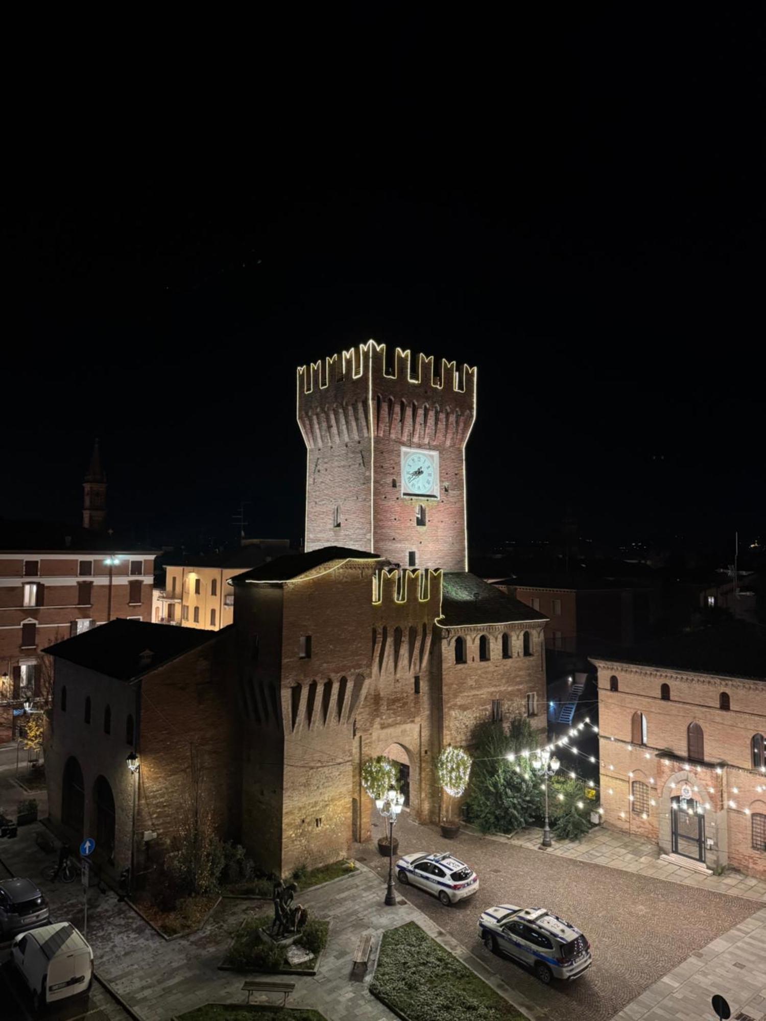 Torrione View Apartment Spilamberto Luaran gambar